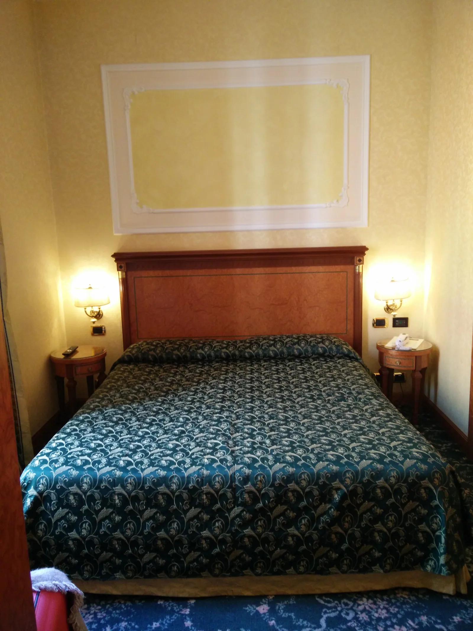Mit Blick auf den Petersdom im 4*Hotel dei Consoli in Rom
